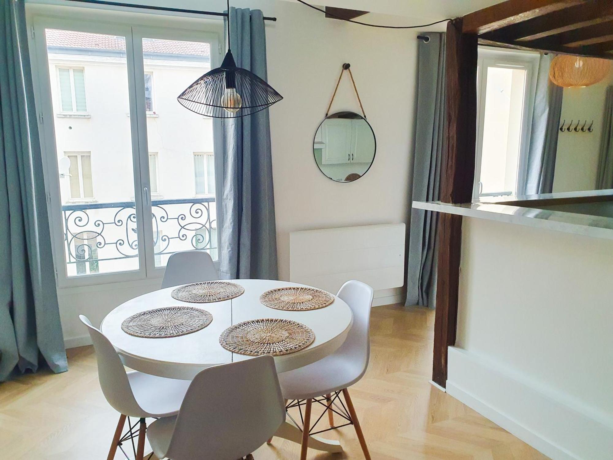 Exigehome - Beau Duplex-15 Min Paris/la Defense/champs Elysees Apartment Suresnes